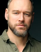 Elliot Cowan