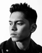 Carlo Aquino